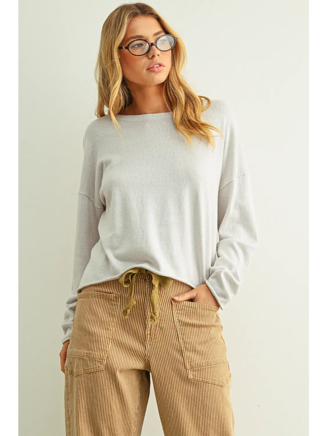 PULLOVER CREW SWEATER