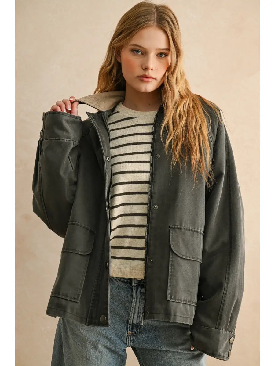 CONTRAST UTILITY JACKET