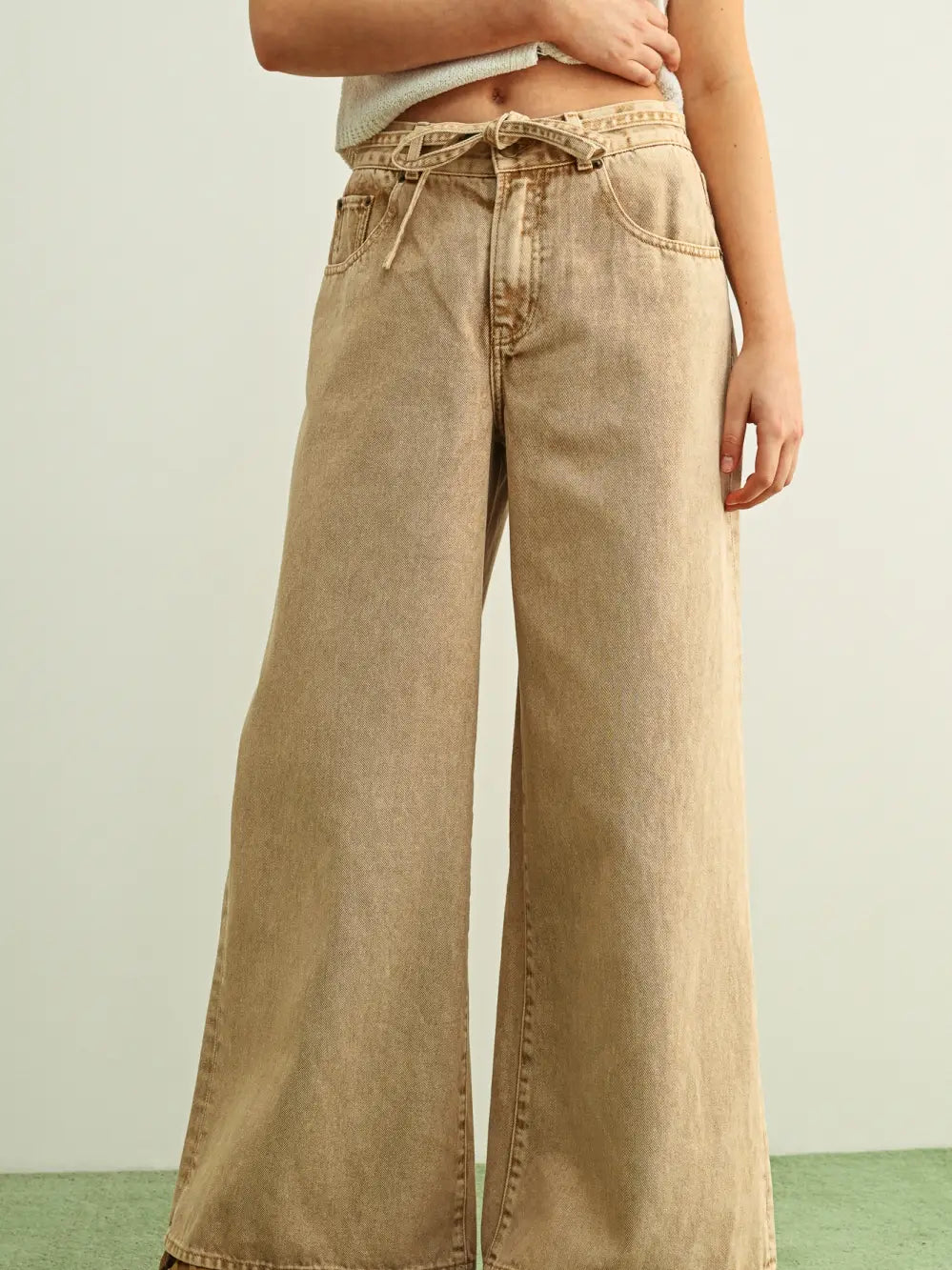 BELTED TIE PANTS