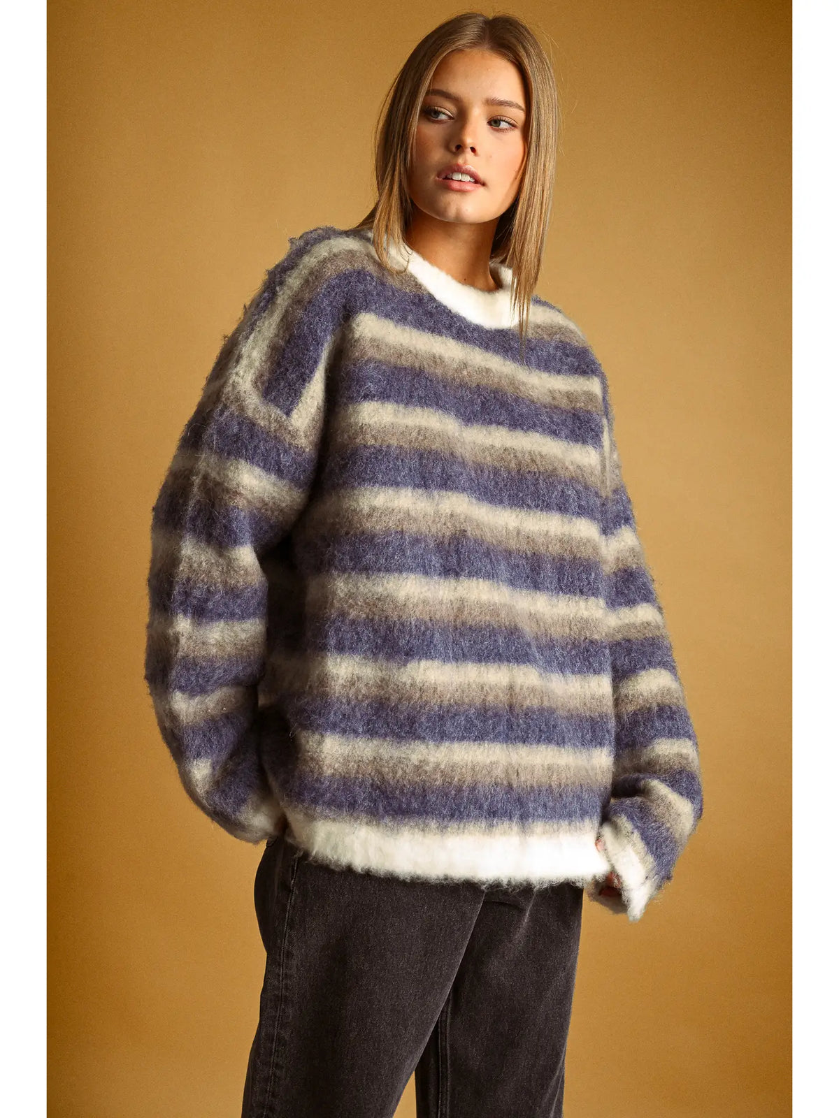 BRUSHED SWEATER TOP