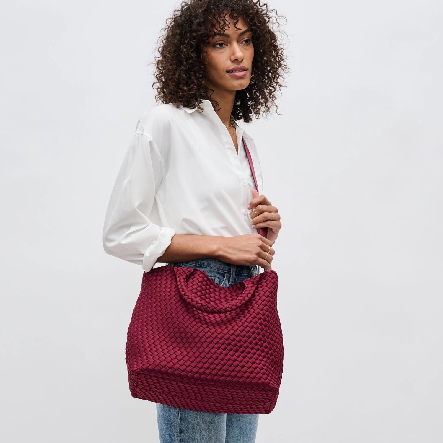 Sky's The Limit Medium Tote Wine