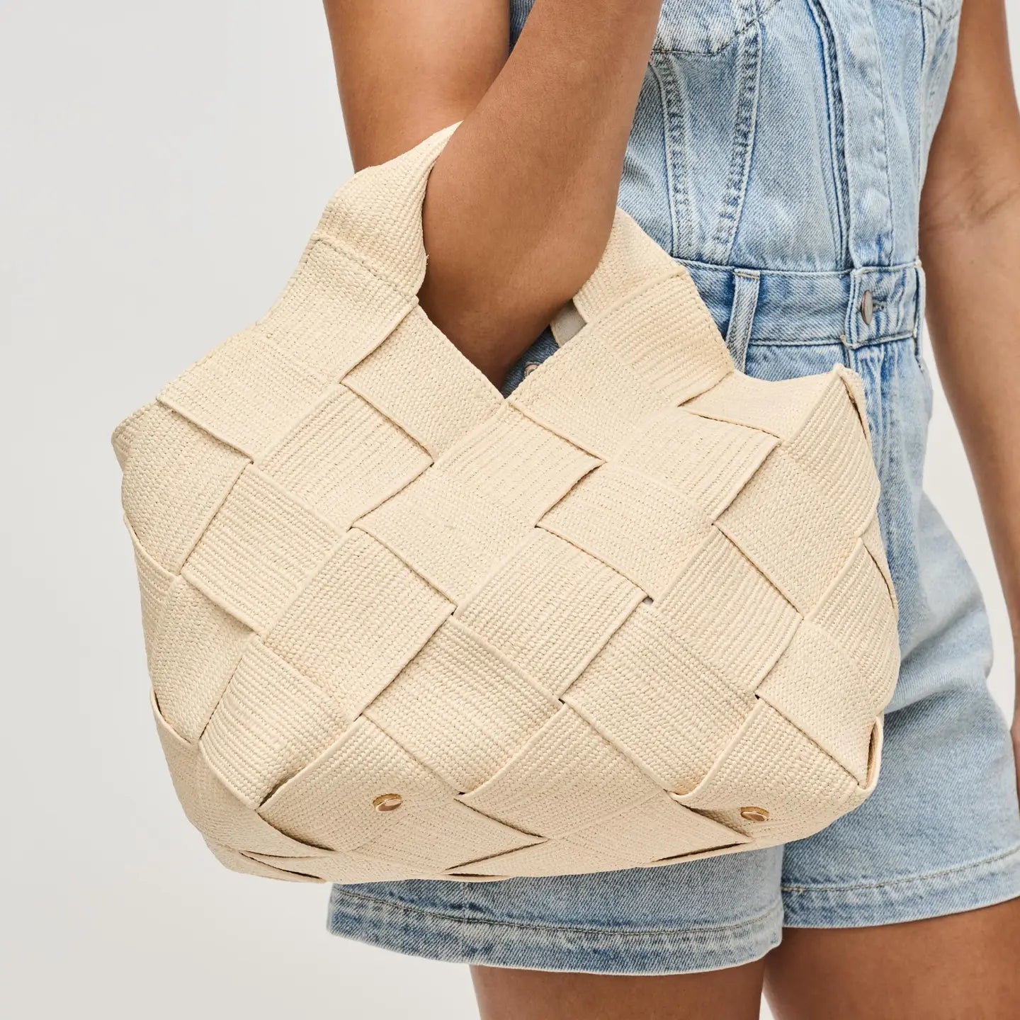 Resilience Straw Tote Cream