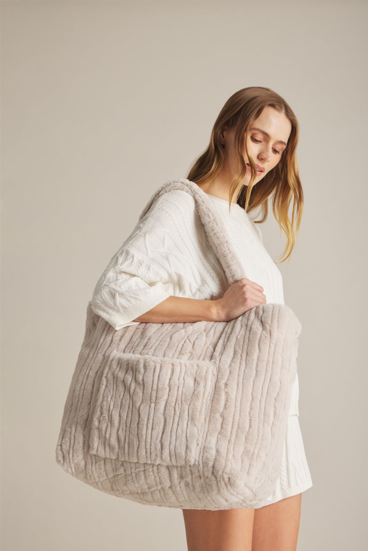 DREAM CHANNEL FAUX FUR BLANKET SET