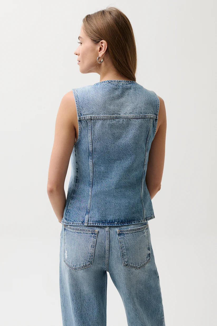 Gia Vest