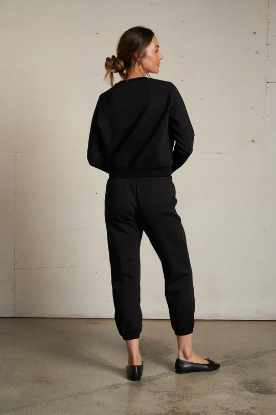 Lucia Travel Raglan Crew