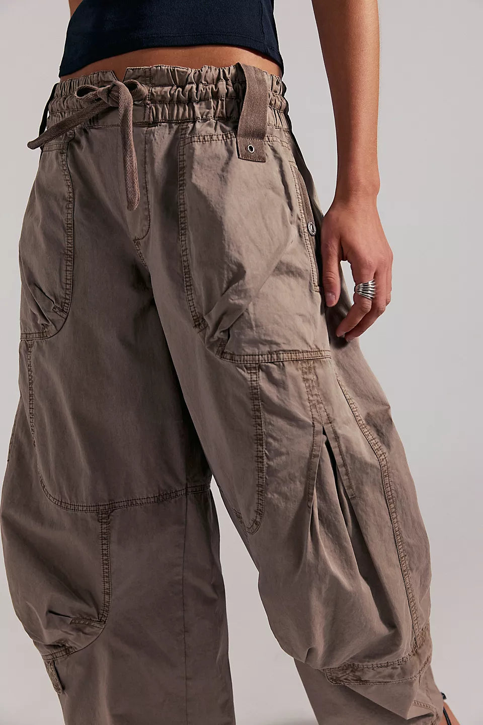 ONSET PARACHUTE PANT