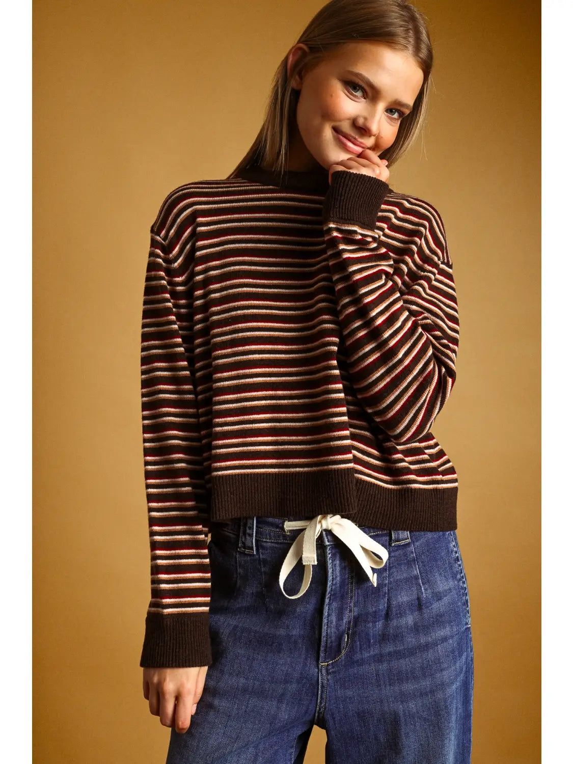 STRIPED ROUND NECK KNIT