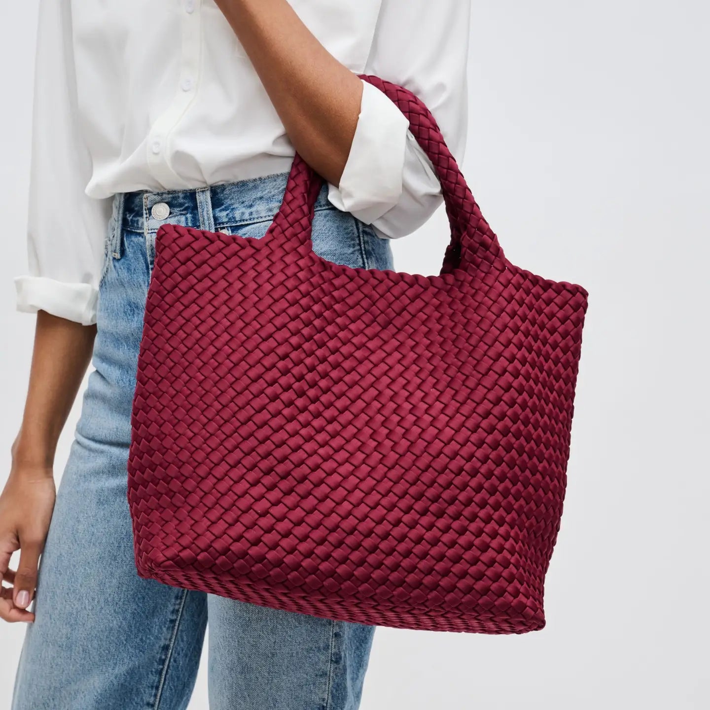 Sky's The Limit Medium Tote Wine